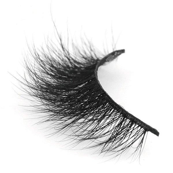 Les faux cils peuvent-ils être réutilisés?