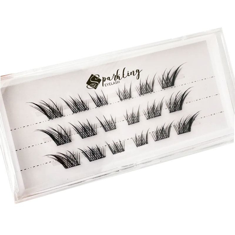 Extensions de cils à l'œil de renard pré-collé