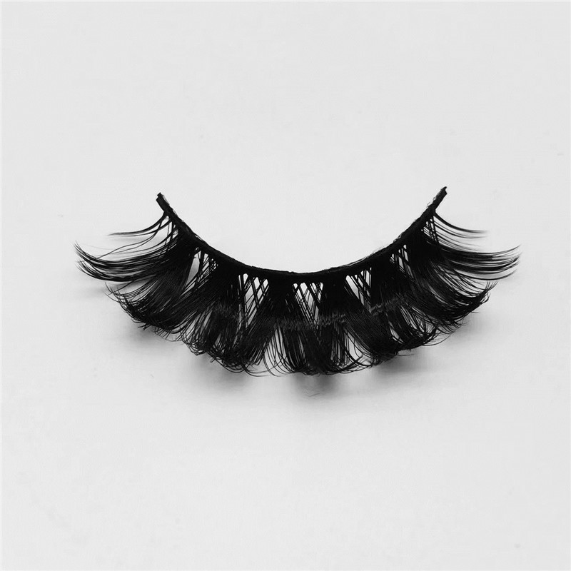 Cils bouclés russes Volume 3D Faux cils dramatiques en vison
